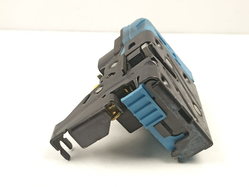 Recambio de cerradura puerta delantera derecha para volvo s60 i (384) 2.4 referencia OEM IAM 8650546  