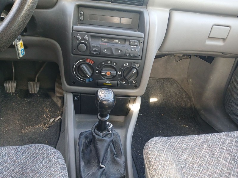 opel astra f sedán (t92) del año 1994
