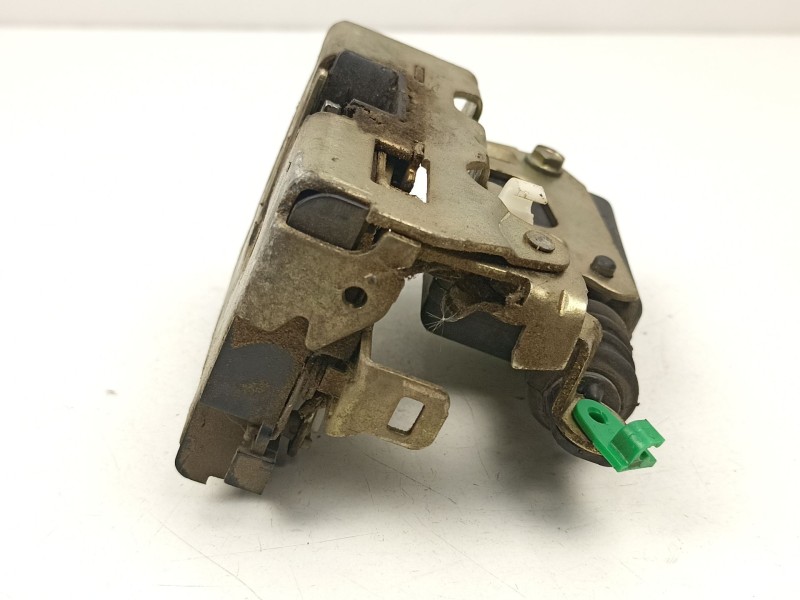 Recambio de cerradura puerta delantera derecha para renault 19 ii chamade (l53_) 1.4 referencia OEM IAM 7701031778  