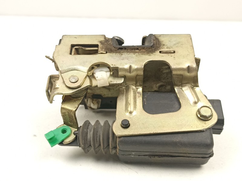 Recambio de cerradura puerta delantera derecha para renault 19 ii chamade (l53_) 1.4 referencia OEM IAM 7701031778  