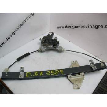 ELEVALUNAS DELANTERO IZQUIERDO 8240325010 
