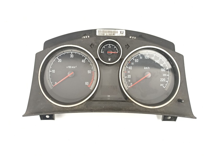Recambio de cuadro instrumentos para opel astra 1.7 cdti referencia OEM IAM 13225988  