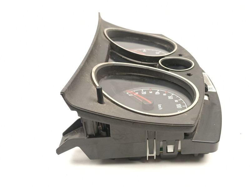 Recambio de cuadro instrumentos para opel astra 1.7 cdti referencia OEM IAM 13225988  