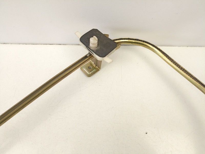 Recambio de elevalunas delantero izquierdo para renault 19 ii chamade (l53_) 1.4 referencia OEM IAM 7700785633  