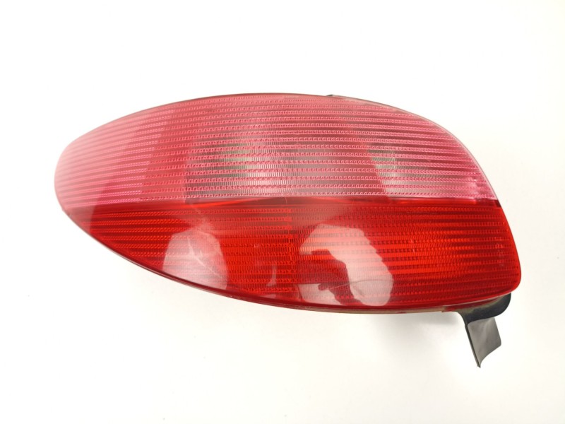 Recambio de piloto trasero izquierdo para peugeot 206 hatchback (2a/c) 1.4 i referencia OEM IAM 6350P1  