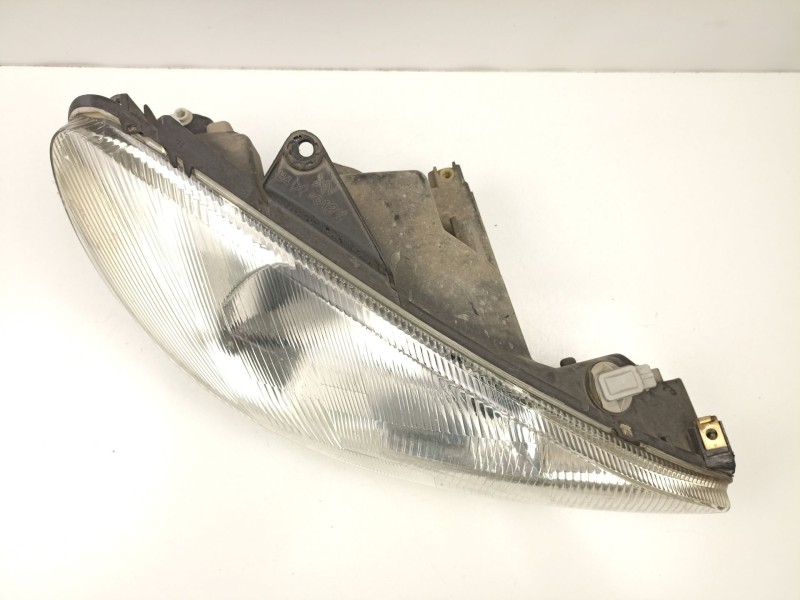 Recambio de faro derecho para peugeot 206 hatchback (2a/c) 1.4 i referencia OEM IAM 9640559480 89005131 