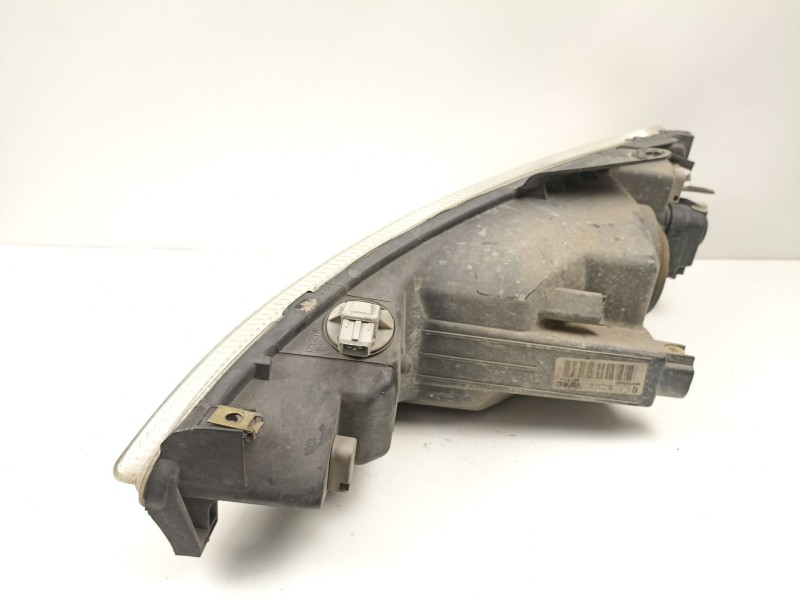 Recambio de faro derecho para peugeot 206 hatchback (2a/c) 1.4 i referencia OEM IAM 9640559480 89005131 