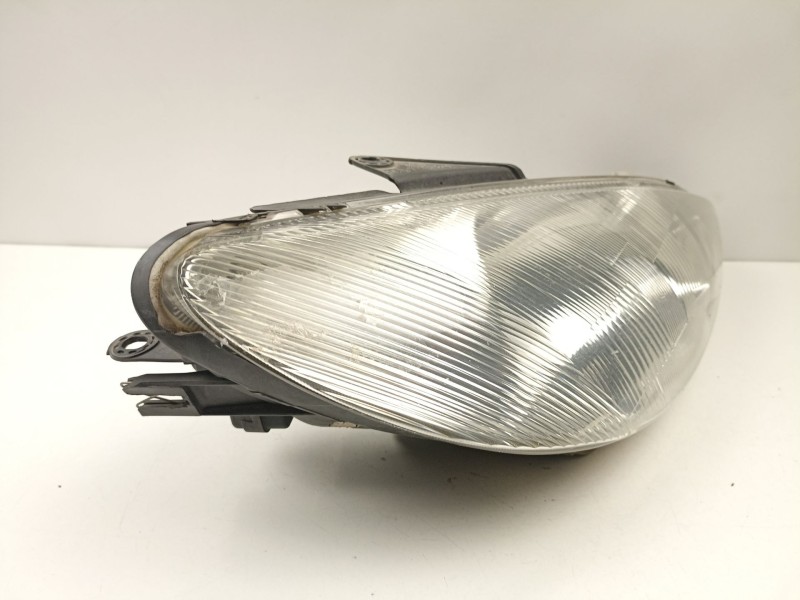 Recambio de faro derecho para peugeot 206 hatchback (2a/c) 1.4 i referencia OEM IAM 9640559480 89005131 