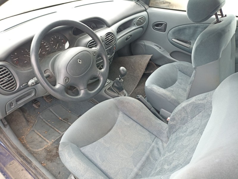 renault megane i coach (da0/1_) del año 1996