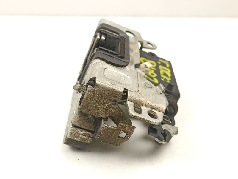 Recambio de cerradura puerta trasera derecha para dacia sandero 1.5 dci referencia OEM IAM 8200735246  