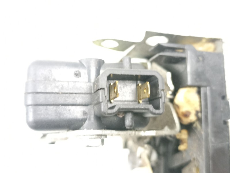 Recambio de cerradura puerta trasera derecha para dacia sandero 1.5 dci referencia OEM IAM 8200735246  