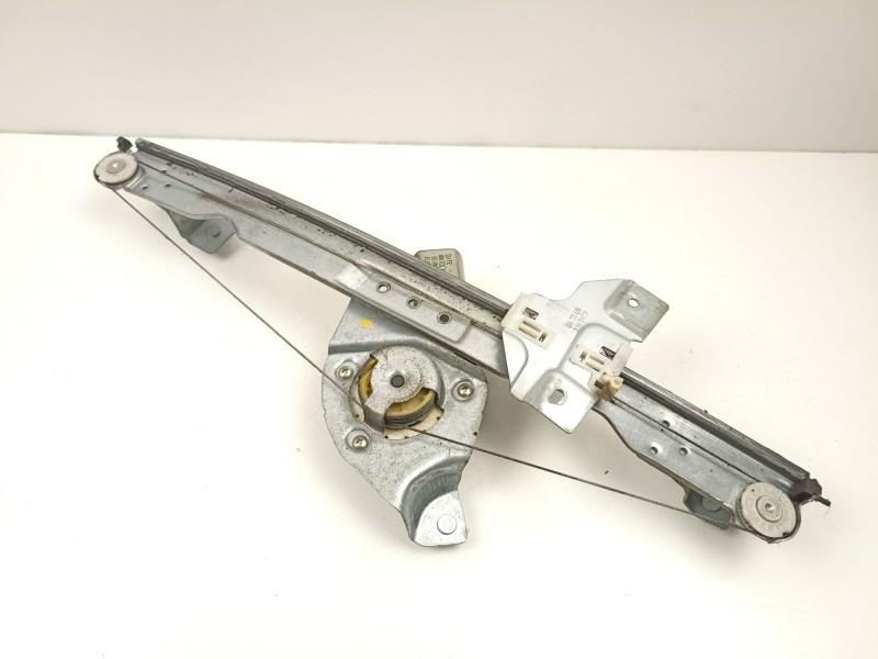 Recambio de elevalunas delantero izquierdo para dacia sandero 1.5 dci referencia OEM IAM 8200733829  