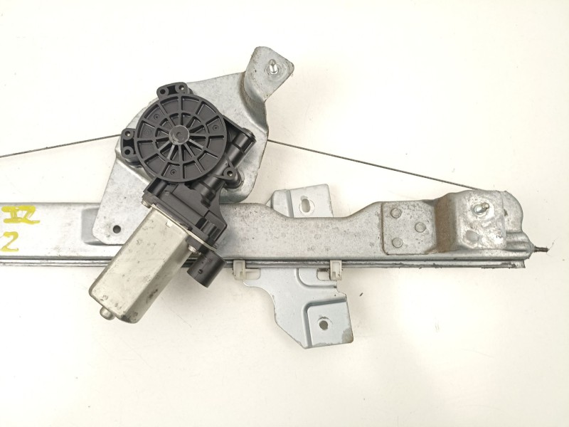 Recambio de elevalunas delantero izquierdo para dacia sandero 1.5 dci referencia OEM IAM 8200733829  