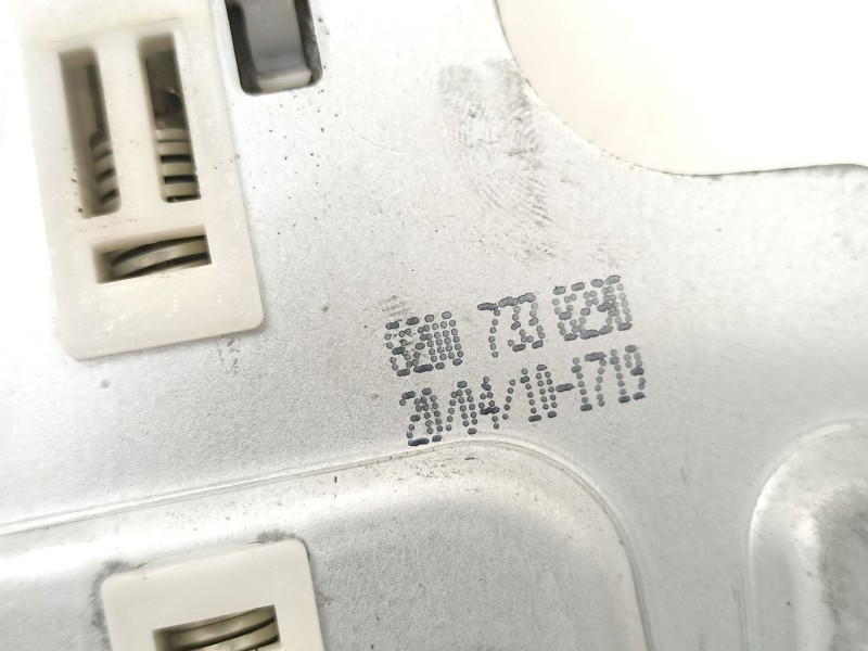 Recambio de elevalunas delantero izquierdo para dacia sandero 1.5 dci referencia OEM IAM 8200733829  