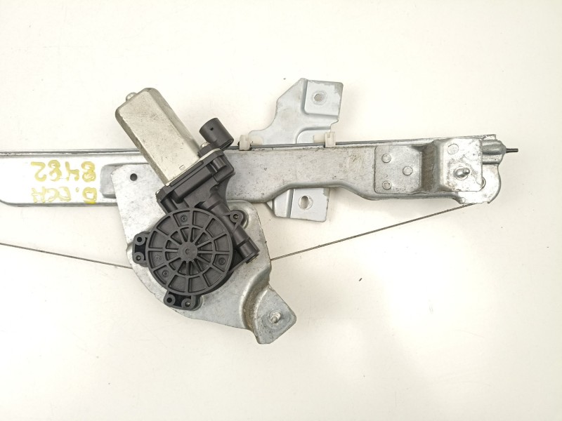 Recambio de elevalunas delantero derecho para dacia sandero 1.5 dci referencia OEM IAM 8200733828  