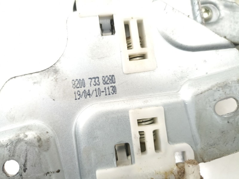 Recambio de elevalunas delantero derecho para dacia sandero 1.5 dci referencia OEM IAM 8200733828  