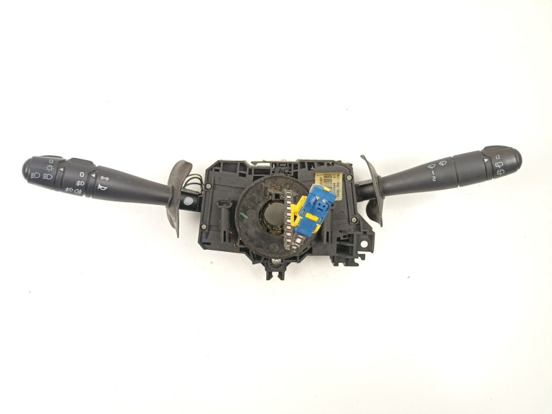 Recambio de mando luces y limpias para dacia sandero 1.5 dci referencia OEM IAM 8200792587  