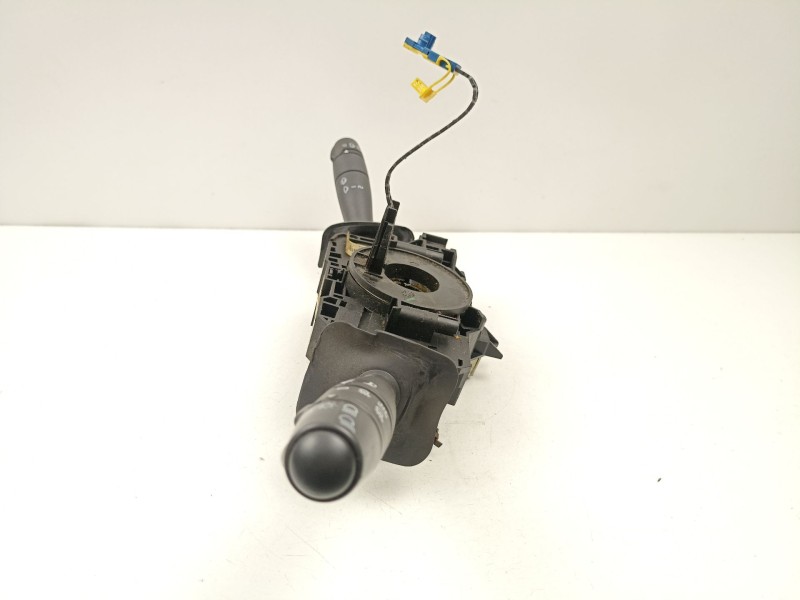 Recambio de mando luces y limpias para dacia sandero 1.5 dci referencia OEM IAM 8200792587  