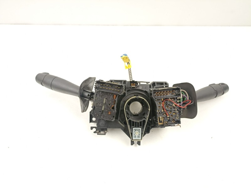 Recambio de mando luces y limpias para dacia sandero 1.5 dci referencia OEM IAM 8200792587  