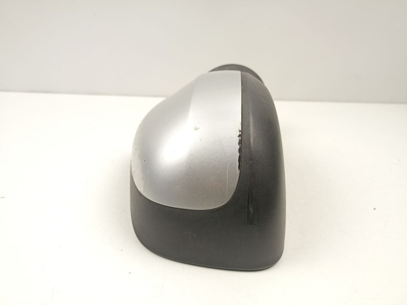 Recambio de retrovisor derecho para dacia sandero 1.5 dci referencia OEM IAM 963017247R  