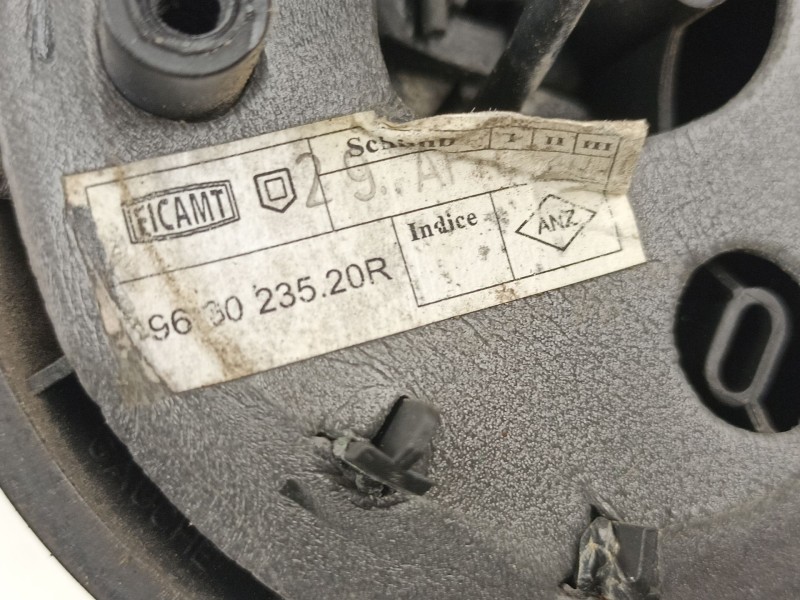 Recambio de retrovisor izquierdo para dacia sandero 1.5 dci referencia OEM IAM 963023520R  