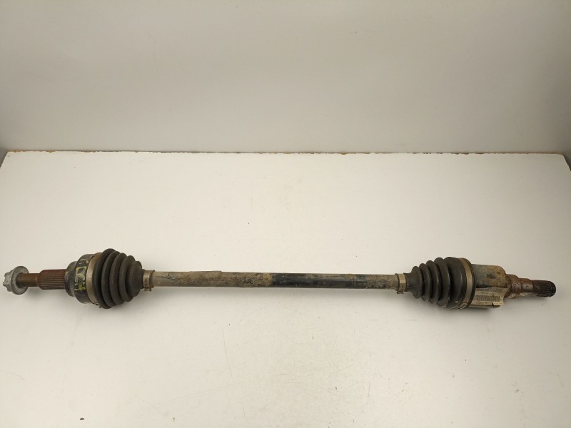 Recambio de transmision trasera derecha para fiat freemont 2.0 jtd referencia OEM IAM P68193332AA  