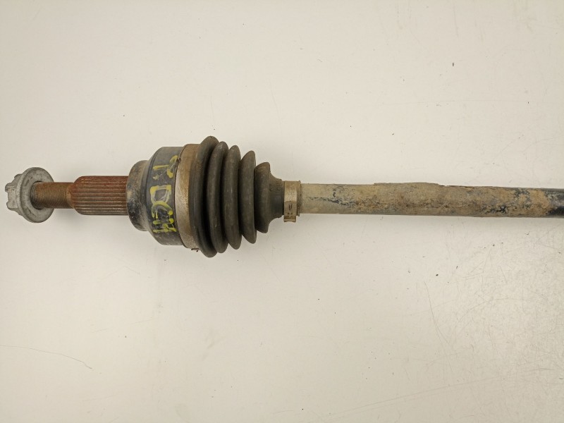 Recambio de transmision trasera derecha para fiat freemont 2.0 jtd referencia OEM IAM P68193332AA  