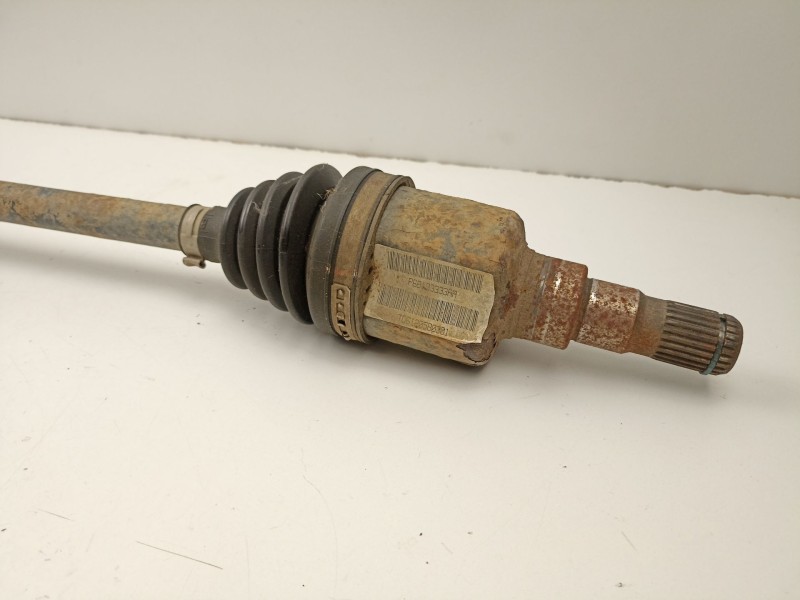 Recambio de transmision trasera izquierda para fiat freemont 2.0 jtd referencia OEM IAM P68193333AA  