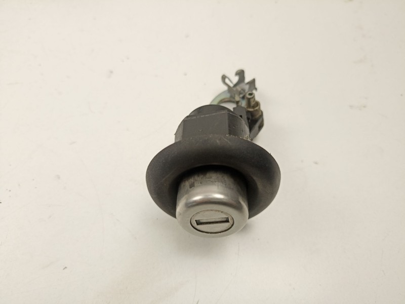 Recambio de conmutador de arranque para dacia sandero 1.5 dci referencia OEM IAM 487004353R  