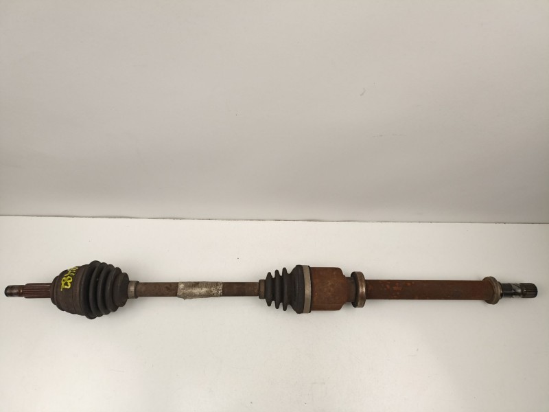 Recambio de transmision delantera derecha para dacia sandero 1.5 dci referencia OEM IAM 8200820344  