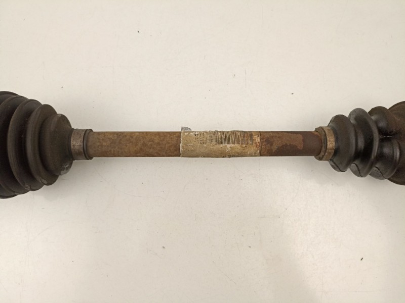 Recambio de transmision delantera izquierda para dacia sandero 1.5 dci referencia OEM IAM 8200863653  