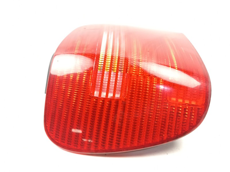 Recambio de piloto trasero izquierdo para volkswagen polo (6n2) 1.4 tdi referencia OEM IAM 6N0945095H  