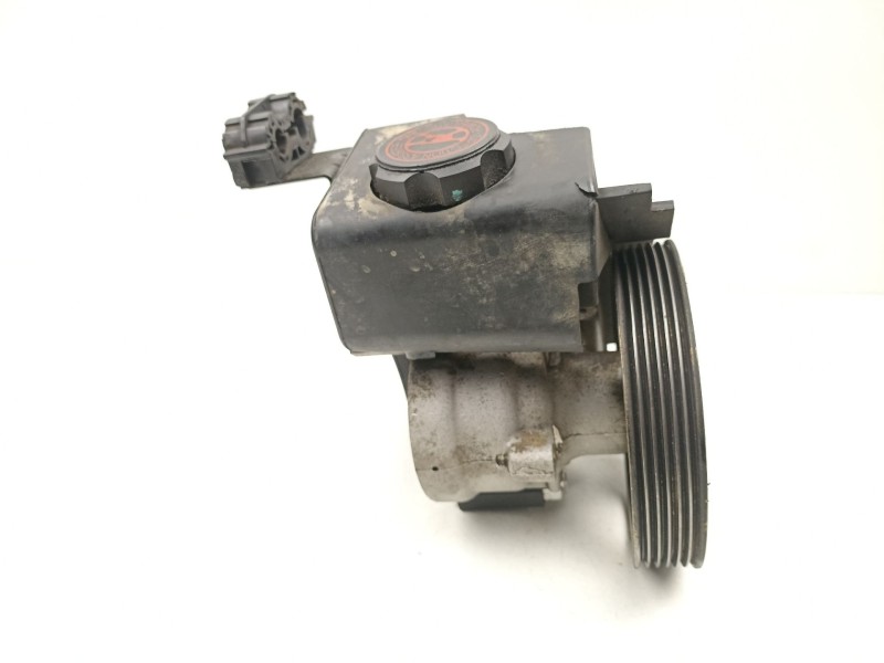 Recambio de bomba direccion para peugeot 206 hatchback (2a/c) 1.4 i referencia OEM IAM 9636868880 26079836QN 