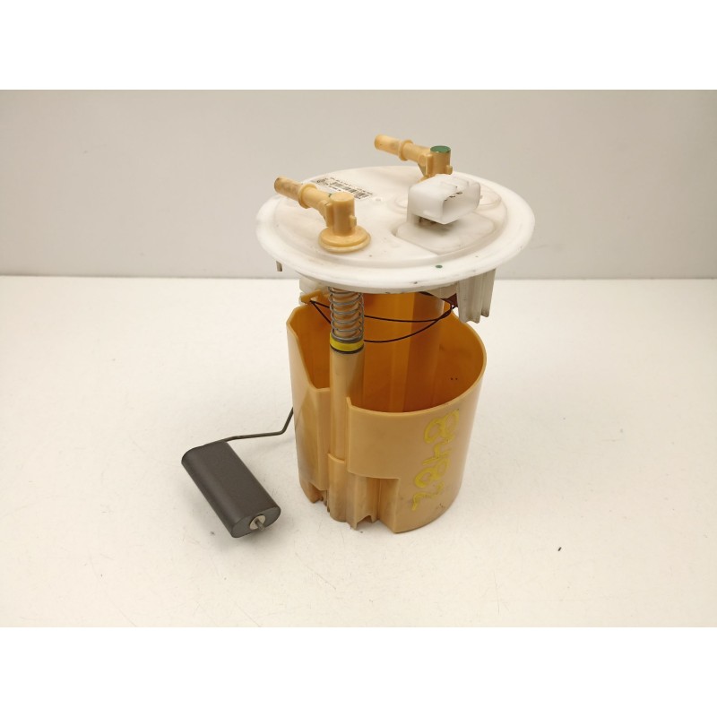 Recambio de bomba combustible aforador para dacia sandero 1.5 dci referencia OEM IAM 8200397677 0974190990005 