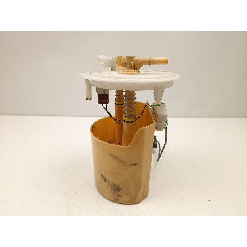 Recambio de bomba combustible aforador para dacia sandero 1.5 dci referencia OEM IAM 8200397677 0974190990005 