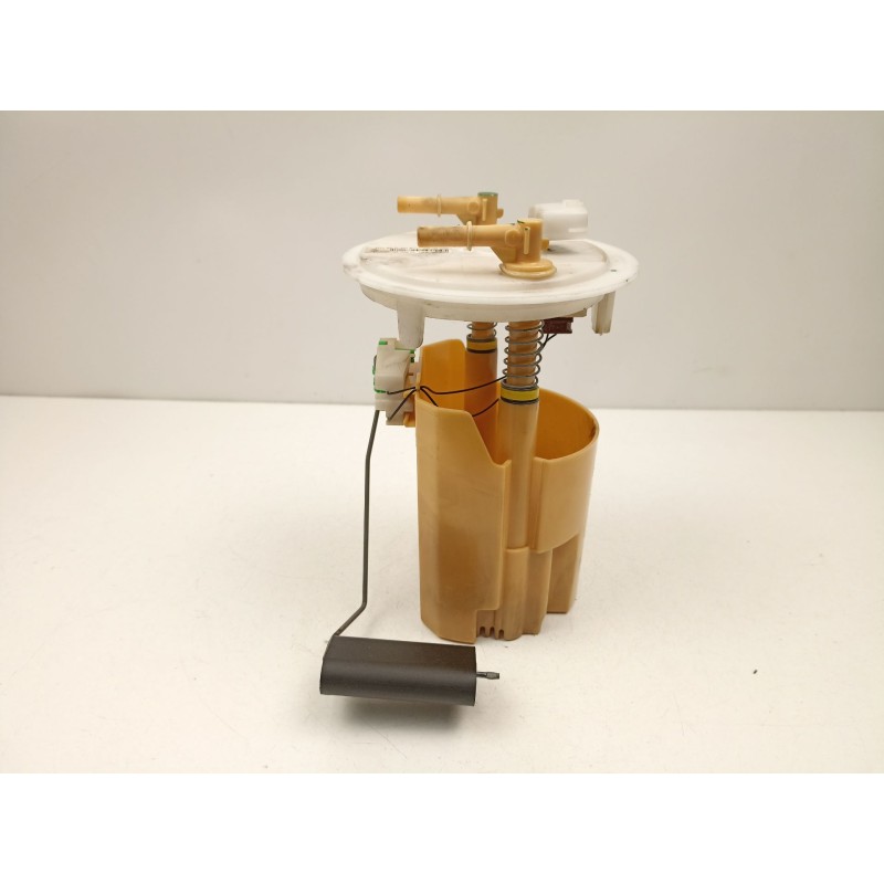 Recambio de bomba combustible aforador para dacia sandero 1.5 dci referencia OEM IAM 8200397677 0974190990005 