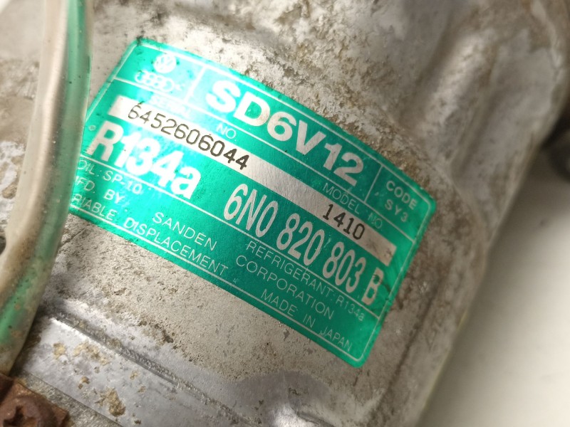 Recambio de compresor aire acondicionado para volkswagen polo (6n2) 1.4 tdi referencia OEM IAM 6N0820803B SD6V121410 