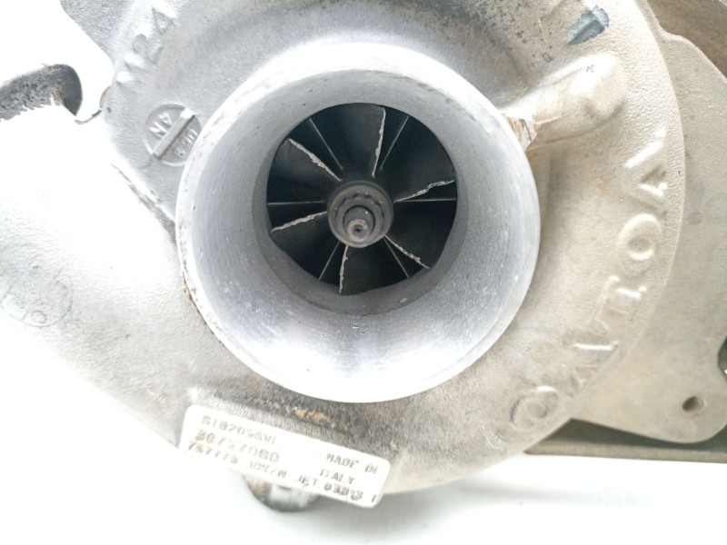 Recambio de turbo para volvo xc90 i (275) d5 awd referencia OEM IAM 30757080 GT82056VL 