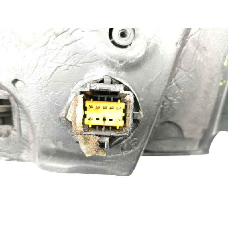 Recambio de retrovisor derecho para renault megane ii (bm0/1_, cm0/1_) 1.9 dci (bm0g, cm0g) referencia OEM IAM 7701068375  