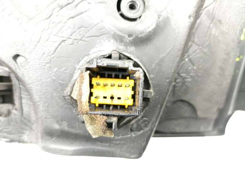 Recambio de retrovisor derecho para renault megane ii (bm0/1_, cm0/1_) 1.9 dci (bm0g, cm0g) referencia OEM IAM 7701068375  