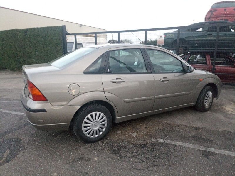 Recambio de carroceria para ford focus i sedán (dfw) 1.6 16v referencia OEM IAM   