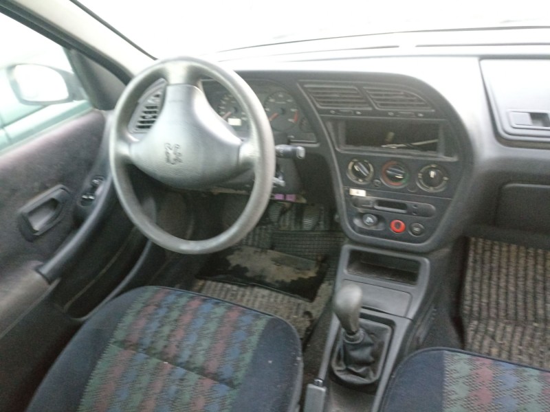 Recambio de carroceria para peugeot 306 hatchback (7a, 7c, n3, n5) 1.9 dt referencia OEM IAM   