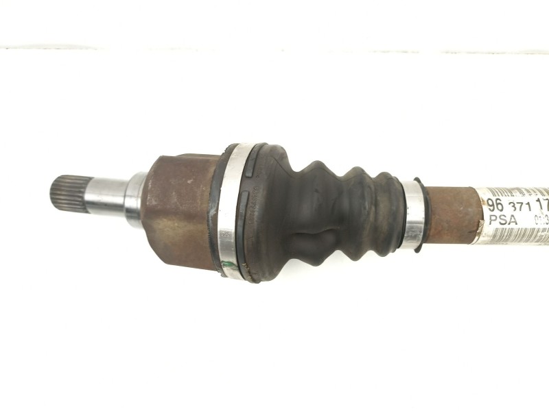 Recambio de transmision delantera izquierda para citroën c4 1.6 dci referencia OEM IAM 9637117780  