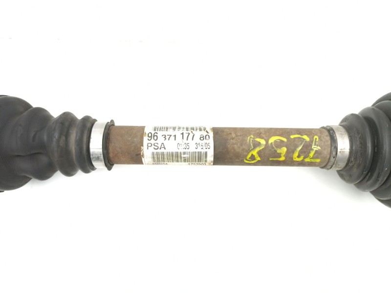 Recambio de transmision delantera izquierda para citroën c4 1.6 dci referencia OEM IAM 9637117780  