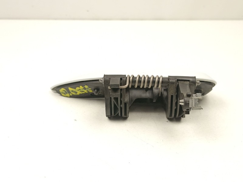 Recambio de manilla delantera derecha para dacia sandero ii 1.5 blue dci 95 (b8jl) referencia OEM IAM 806067028R  