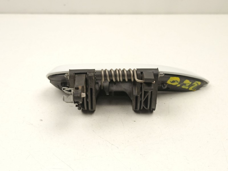 Recambio de manilla delantera izquierda para dacia sandero ii 1.5 blue dci 95 (b8jl) referencia OEM IAM 806070421R  