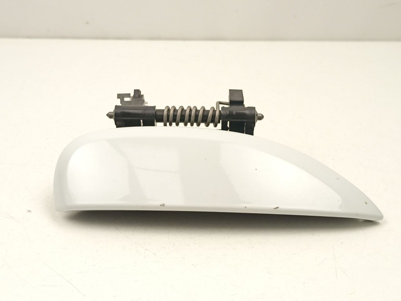 Recambio de manilla trasera derecha para dacia sandero ii 1.5 blue dci 95 (b8jl) referencia OEM IAM 806067028R  