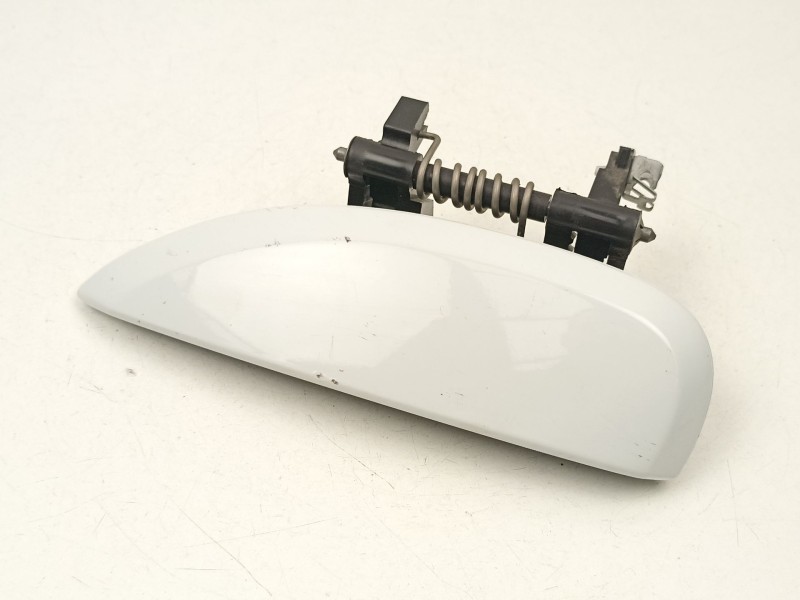 Recambio de manilla trasera izquierda para dacia sandero ii 1.5 blue dci 95 (b8jl) referencia OEM IAM 806070421R  