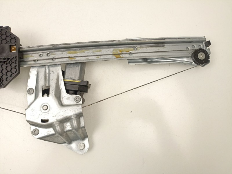Recambio de elevalunas delantero derecho para dacia sandero ii 1.5 blue dci 95 (b8jl) referencia OEM IAM 807209299R  