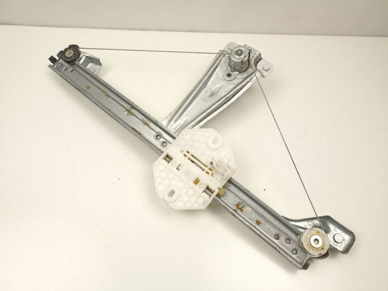 Recambio de elevalunas trasero derecho para dacia sandero ii 1.5 blue dci 95 (b8jl) referencia OEM IAM 827202131R  